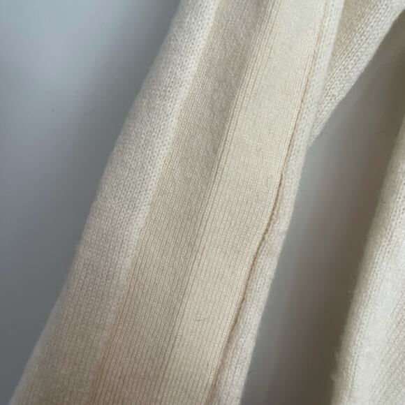 Joie Cashmere Blend Amalyn Cold Shoulder Sweater Size XXS - Picture 3 of 6